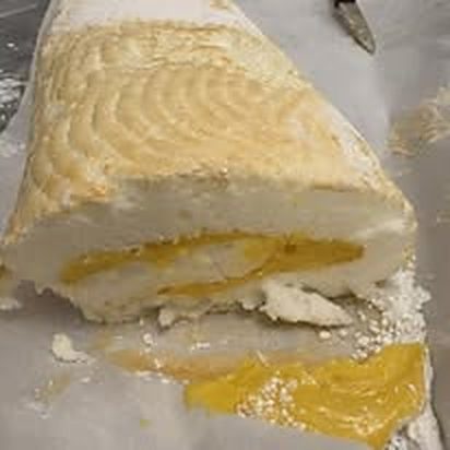 Cream-filled roll cake
